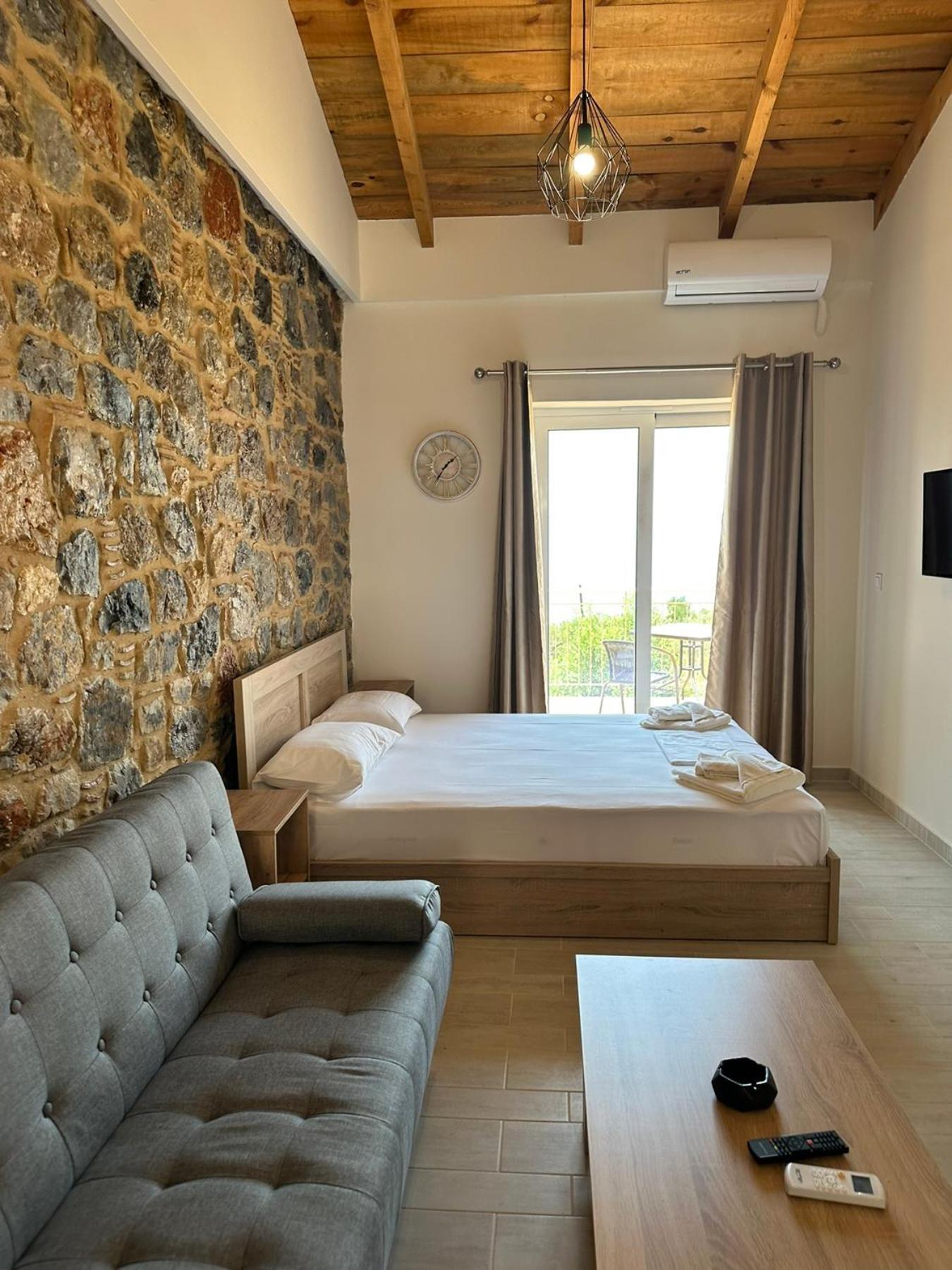 Lithino Rooms Καλαμάτα Εξωτερικό φωτογραφία